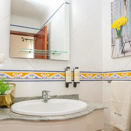 Joana Vasconcelos, Ocean View & Pool - Pata Da Gaivota Lourinhã