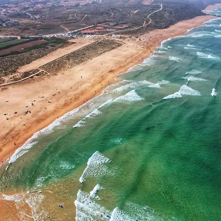 Joana Vasconcelos, Ocean View & Pool - Pata Da Gaivota